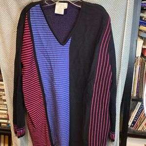 Women’s size 20/22 vintage Ulla Popken black blue and pink long sleeve sweater